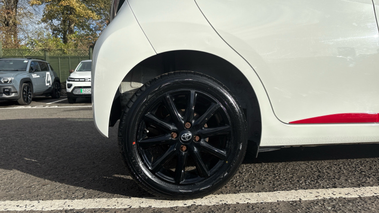 Toyota Aygo 1.0 VVT-i X-Press 5dr Petrol Hatchback